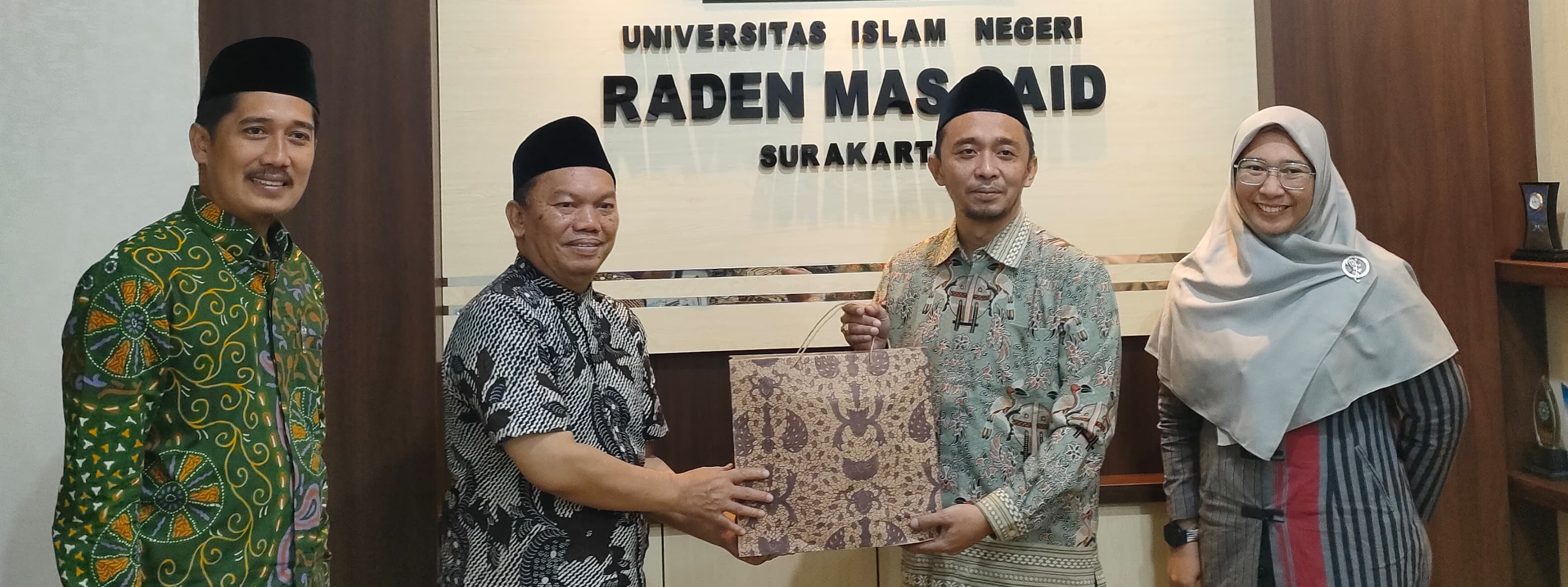 170b6608-bc90-4f18-aa6e-511ee61d6b96